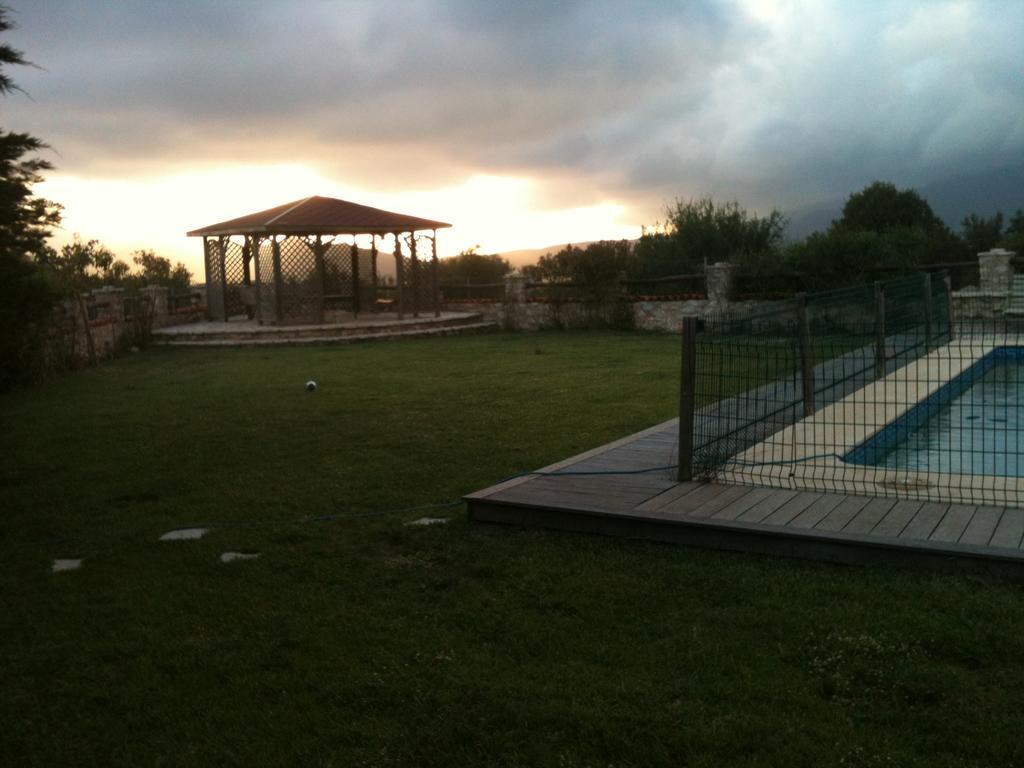 Elaion Guesthouse Elliniko  Exterior photo